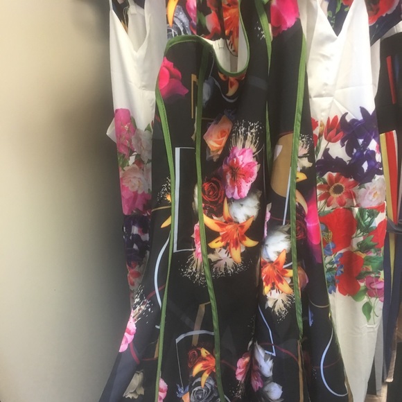 Gorgeous Vintage Dress! - Picture 7 of 7